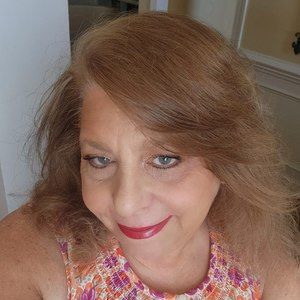 Meet your Posher, Nancy